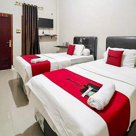 Reddoorz Syariah Near Rsud Dr Hm Rabain Hotel Muara Enim Ngoại thất bức ảnh