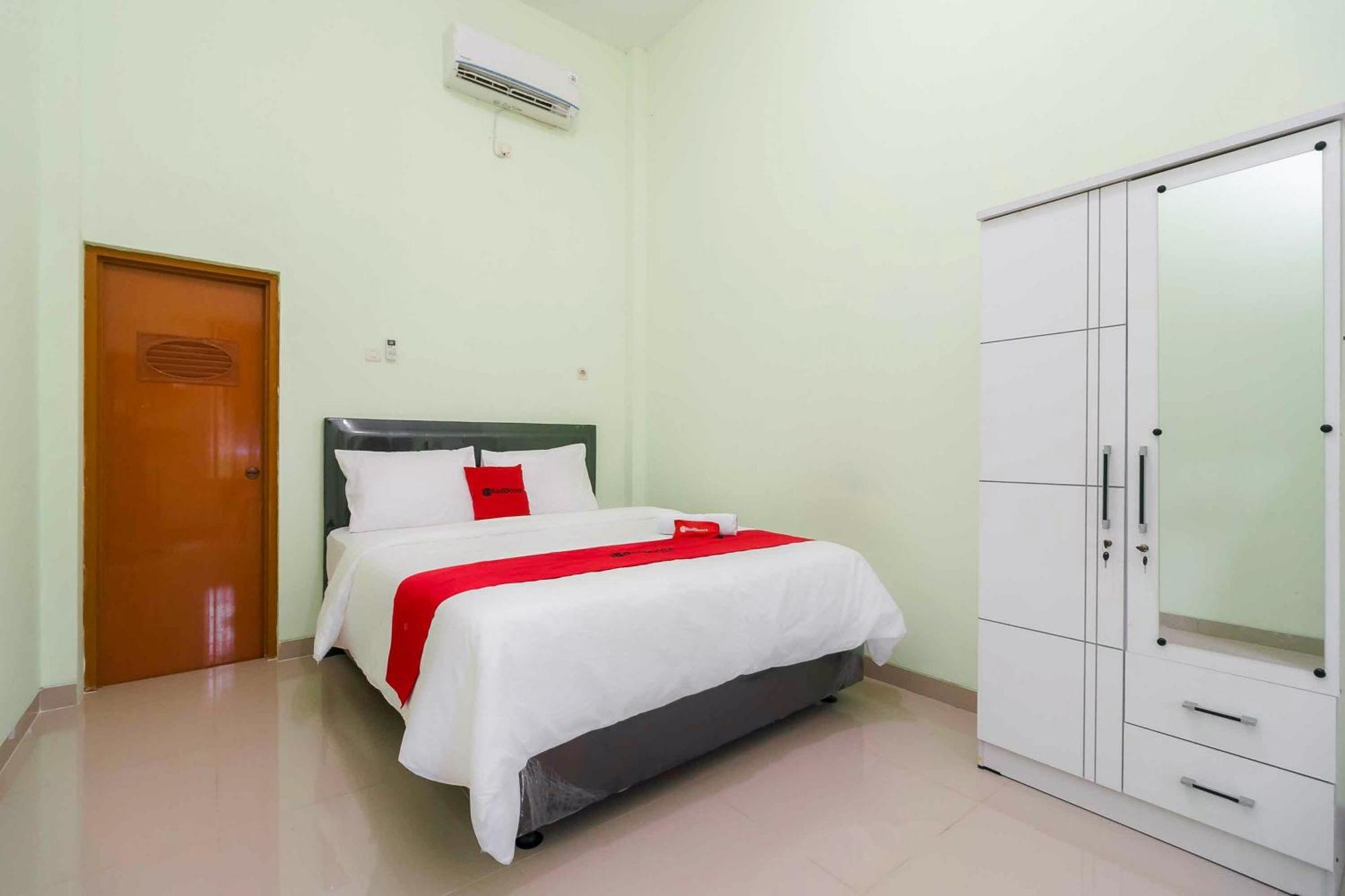 Reddoorz Syariah Near Rsud Dr Hm Rabain Hotel Muara Enim Ngoại thất bức ảnh
