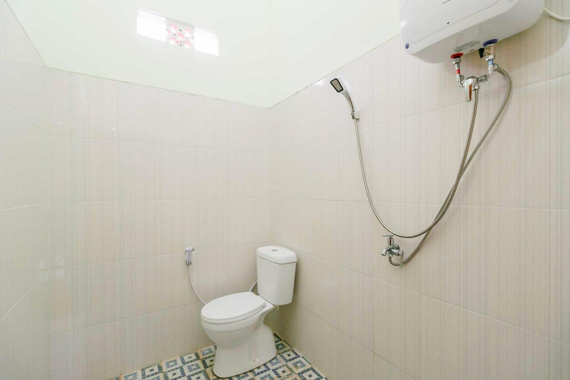 Reddoorz Syariah Near Rsud Dr Hm Rabain Hotel Muara Enim Ngoại thất bức ảnh