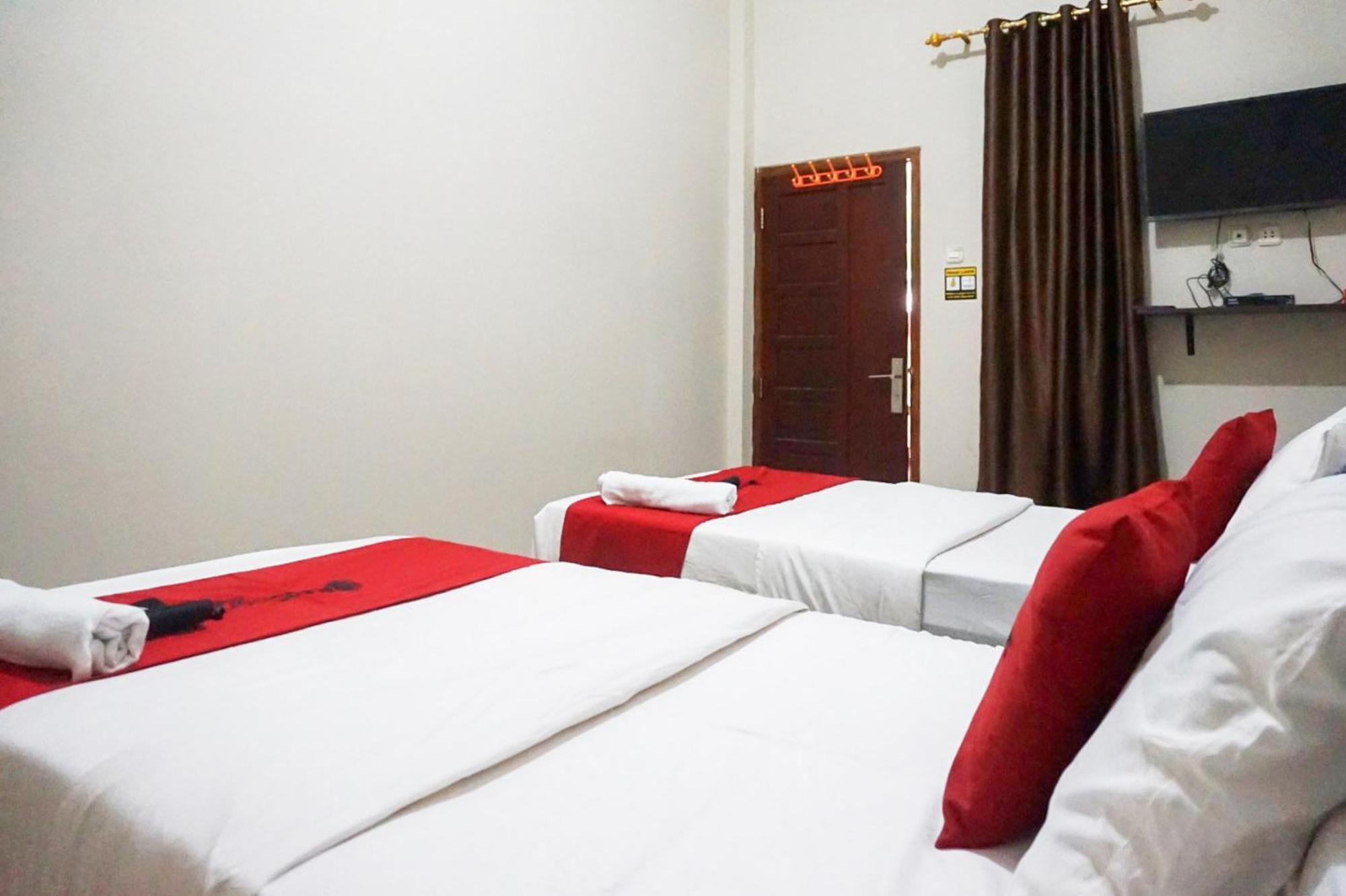 Reddoorz Syariah Near Rsud Dr Hm Rabain Hotel Muara Enim Ngoại thất bức ảnh